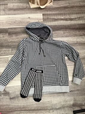 IVY PARK Black & Gray Hoodie Sweater (Free socks)